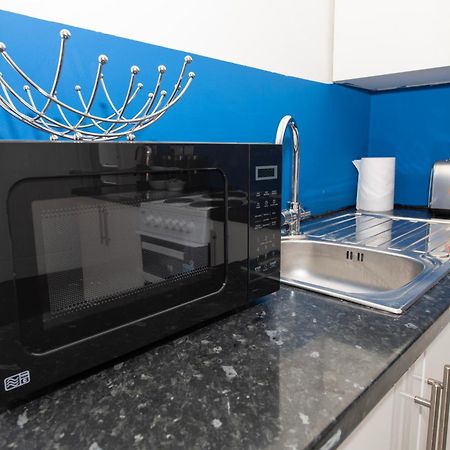 Versatile Cozy & Spacious Comfort Hull Apartments Kingston upon Hull Bagian luar foto