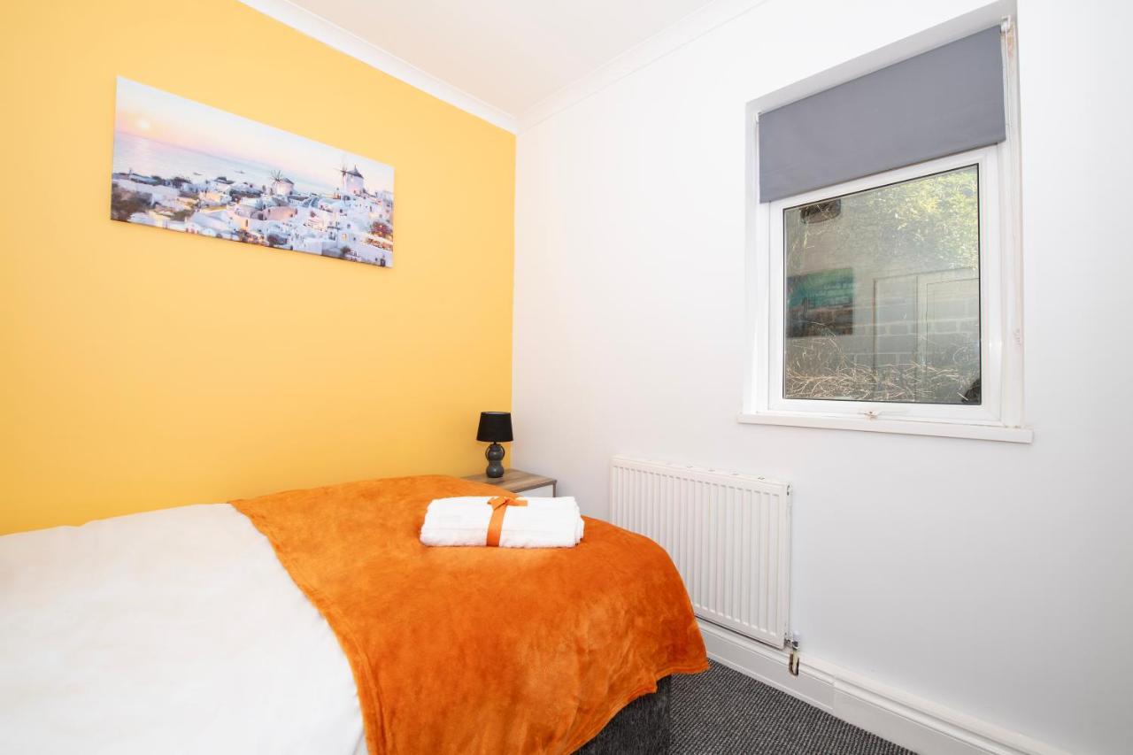 Versatile Cozy & Spacious Comfort Hull Apartments Kingston upon Hull Bagian luar foto