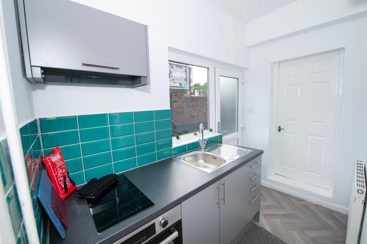 Versatile Cozy & Spacious Comfort Hull Apartments Kingston upon Hull Bagian luar foto