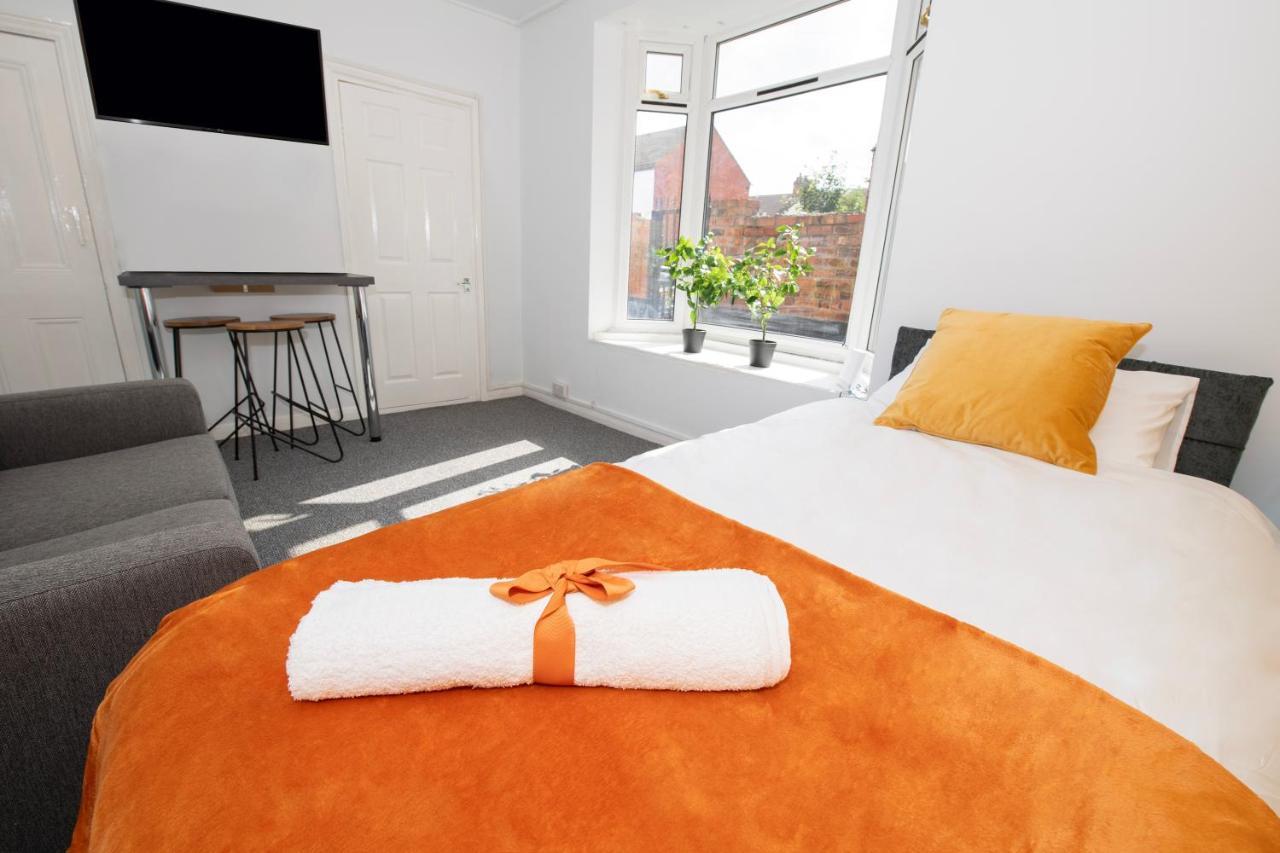 Versatile Cozy & Spacious Comfort Hull Apartments Kingston upon Hull Bagian luar foto