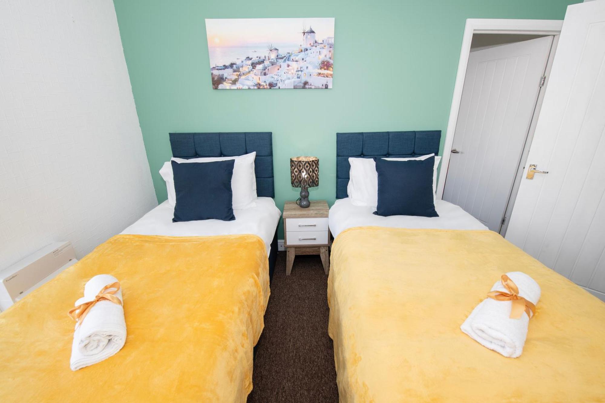 Versatile Cozy & Spacious Comfort Hull Apartments Kingston upon Hull Bagian luar foto