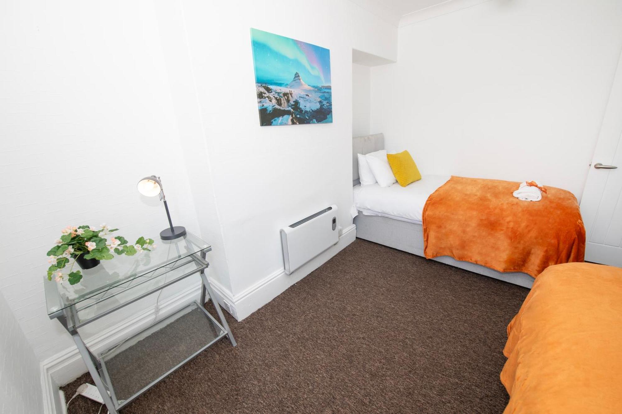 Versatile Cozy & Spacious Comfort Hull Apartments Kingston upon Hull Bagian luar foto