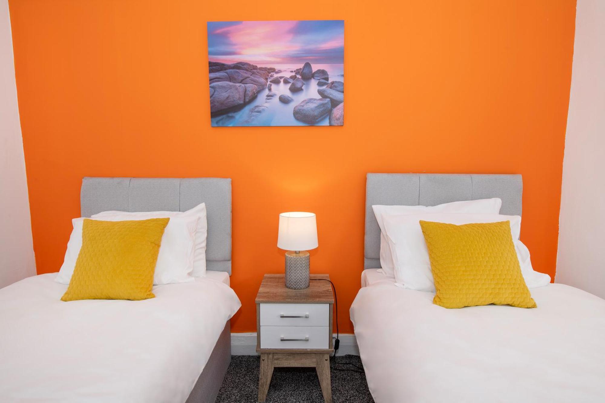 Versatile Cozy & Spacious Comfort Hull Apartments Kingston upon Hull Bagian luar foto